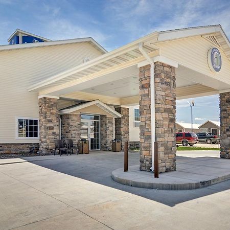 Cobblestone Inn & Suites - Big Lake Bagian luar foto