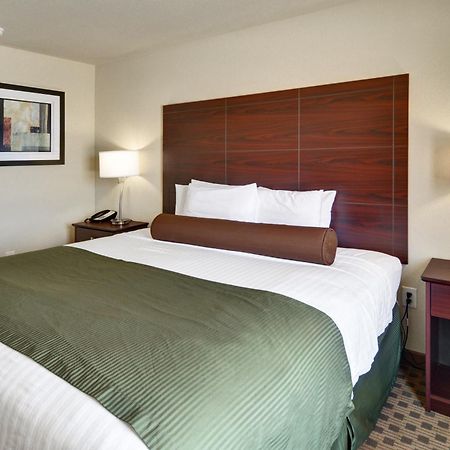 Cobblestone Inn & Suites - Big Lake Bagian luar foto