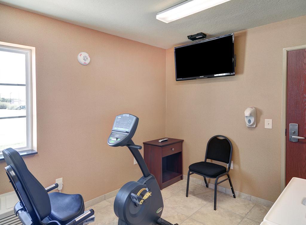 Cobblestone Inn & Suites - Big Lake Bagian luar foto